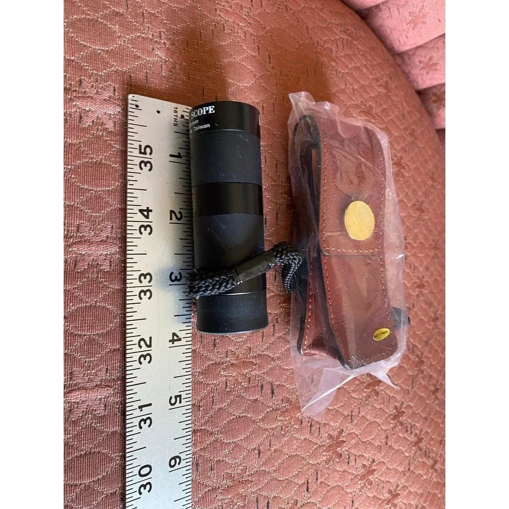 Brookstone Golfer's Distance Scope With Case k15
